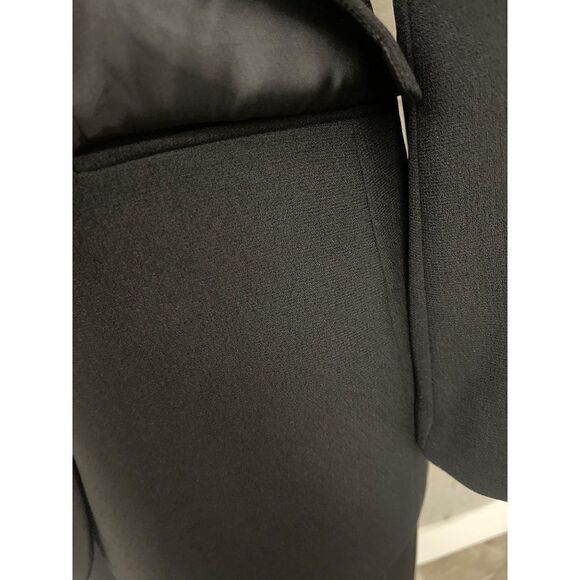 Nygard Petite Black 2 Piece Crape Skirt Suit Size 8P Skirt (6P jacket) - Picture 6 of 11